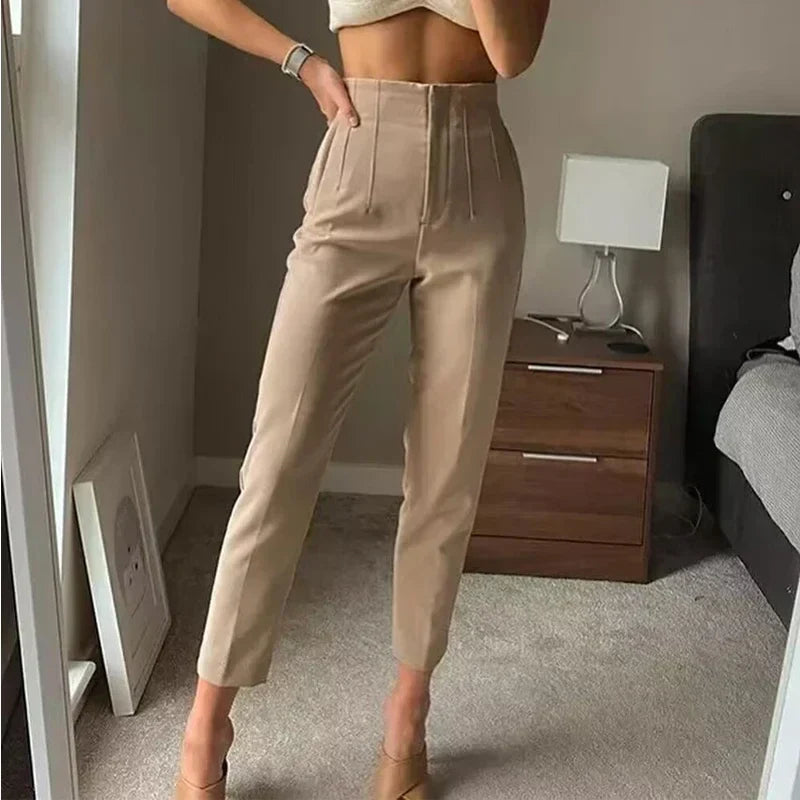 AYU | PANTALON FORMELLE TAILLE HAUTE AVEC COUPE AJUSTÉE
