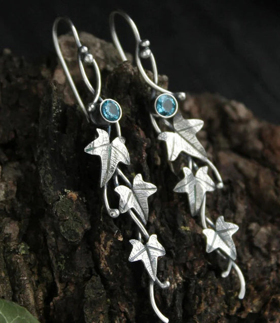 Léonie | Boucles d'Oreilles Elf en Cristal Bleu