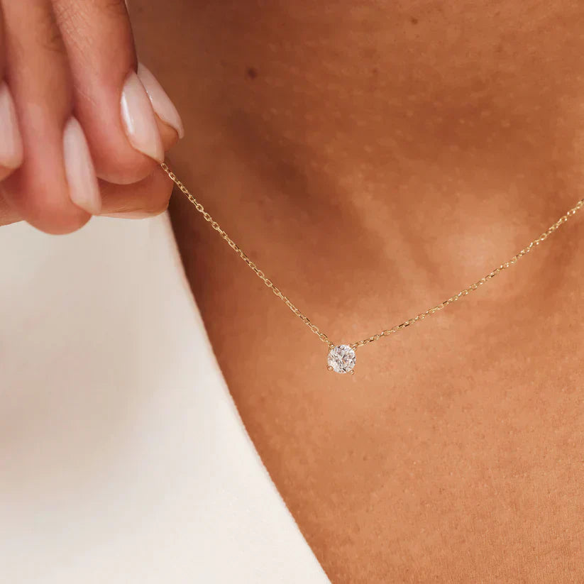 Léonie | Collier en moissanite Clea en or