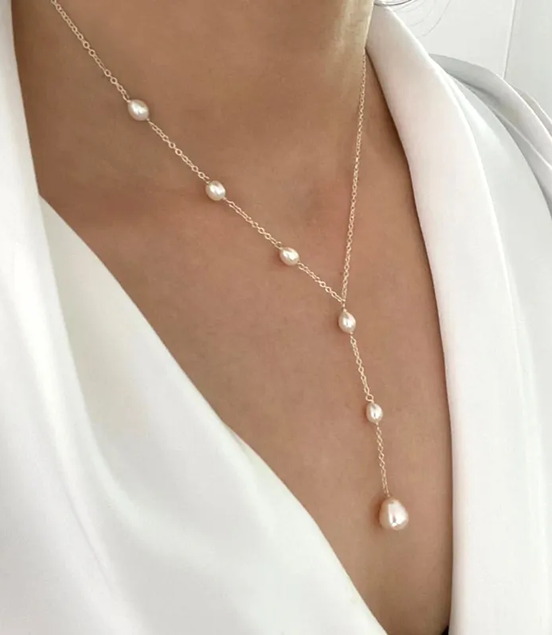 Léonie | Collier en perles suspendu