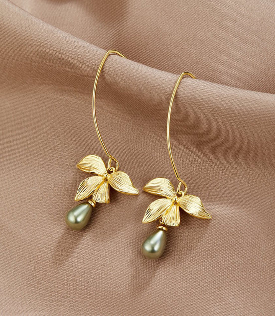 Léonie | Perle de Jade & Boucles d'Oreilles en Forme de Fleur