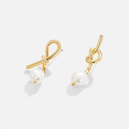 Léonie | Boucles d'oreilles en or noué et perles d'eau douce